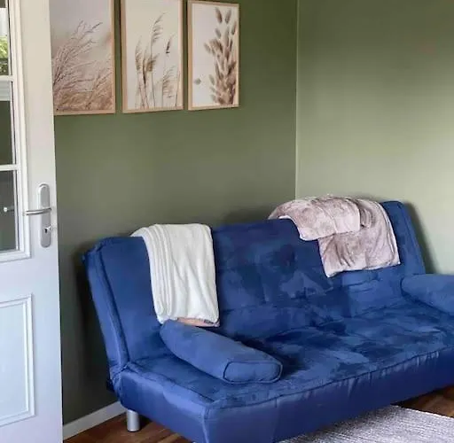 Kleine Gemuetliche Haushaelfte Bobby Feriehus *